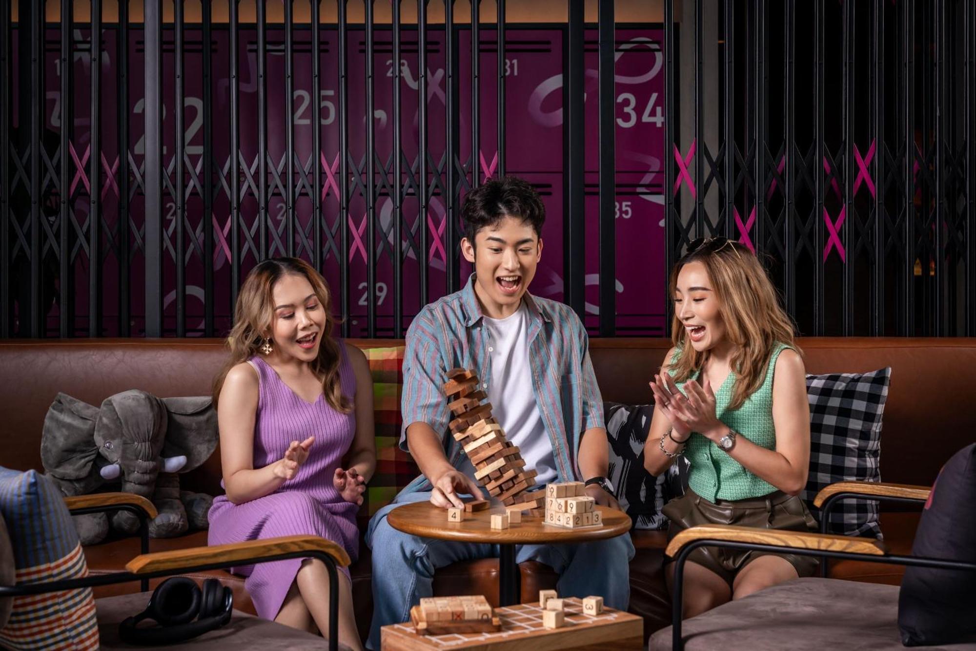 Moxy Bangkok Ratchaprasong Hotel Exterior foto